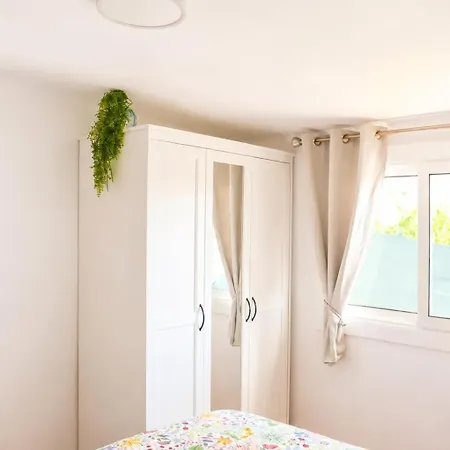Little Haven Els Monjos